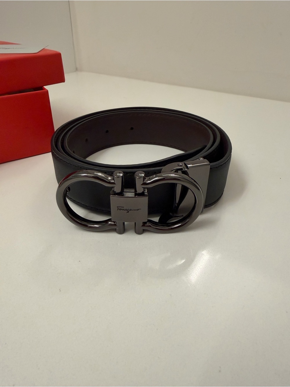 Salvatore Ferragamo Reversible Black & Brown Leather Double Gancini Belt - Picture 3 of 11